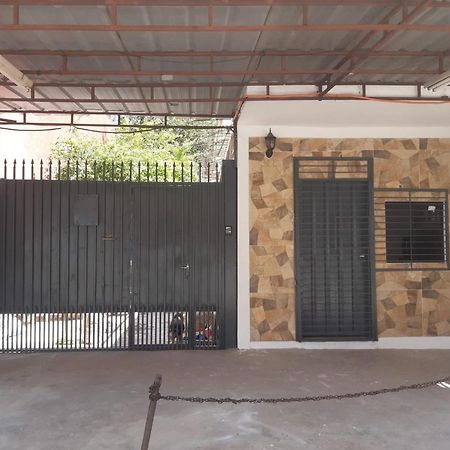 Habitación en Asunción Exterior foto