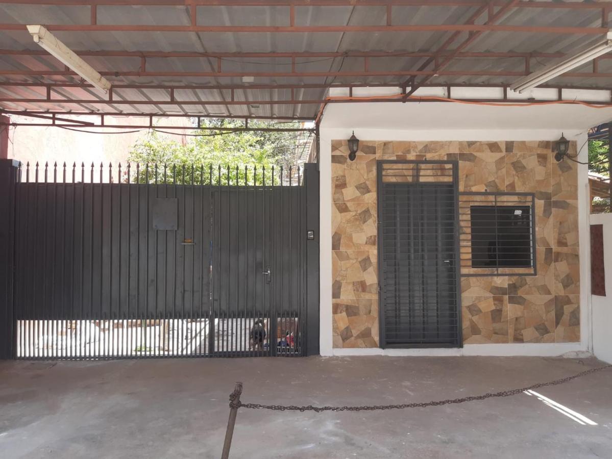 Habitación en Asunción Exterior foto
